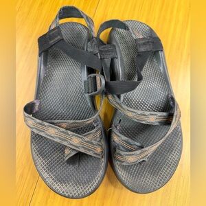 men’s Chaco Gray Black & Orange Aztec ankle strap hiking sandals 10 M